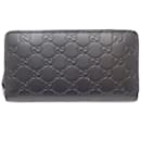 Gucci Black Leather Bi-Fold Wallet