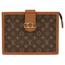 Bolso Pochette Dauphine Second de Louis Vuitton