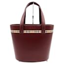 Sac à main tote en cuir Bordeaux Burberry