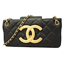 Bolso de hombro de piel de cordero negro Chanel