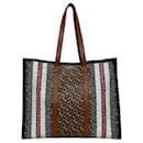 Bolso tote Monograma TB de Burberry