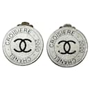 Boucles d'oreilles clips Chanel noires et argentées