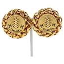 Boucles d'oreilles clips en or vintage Chanel Coco