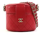 Bolsa de ombro cruzada em couro vermelho Chanel