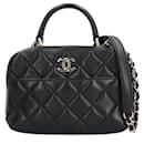 Chanel W Ketten Schultermatelassé Tasche