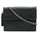 Bolsa de ombro Chanel Matelassé Coco Mark com franjas de corrente