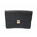 Bolso Clutch Louis Vuitton Taiga Selenga M30782