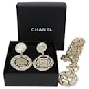 Boucles d'oreilles clips en plaqué or Chanel