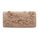 Portefeuille tri-fold en cuir beige Valentino Garavani