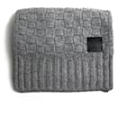 Louis Vuitton Escharp Helsinki Cashmere Muffler