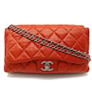 Bolso de hombro con cadena Matelassé Chanel