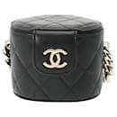 Chanel Matelassé Vanity Chain Schultertasche