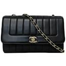 Chanel Black Mademoiselle Ketten-Schultertasche