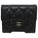 Portefeuille classique matelassé Chanel petit format