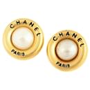 Boucles d'oreilles clip vintage Coco Mark de Chanel