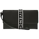 Schwarze Leder-Clutch von Givenchy