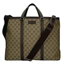 Bolsa de Ombro Gucci GG Canvas