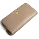 Portefeuille long Prada Saffiano Metal