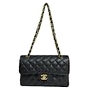 Sac à épaule Chanel Matelassé en cuir caviar noir