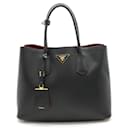 Bolso tote doble grande en cuero Saffiano negro de Prada