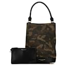 Borsa a mano camouflage della collezione Burberry Prorsum