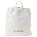 Mochila Grande Chanel 22 en Blanco