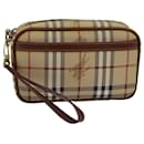 Bolso clutch de PVC cuero beige Burberry Nova Check Auth 81460