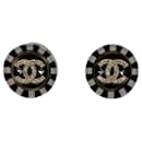 CC Stud Earrings Black & White - Chanel