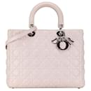 Bolsa Lady Dior Cannage em couro de cordeiro rosa grande