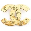 Gold Chanel CC Brooch