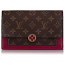 Portafoglio Louis Vuitton Monogram Flore marrone con catena