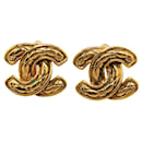 Pendientes de clip bañados en oro Coco Mark Matelasse de Chanel