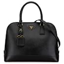 Prada Schwarze Saffiano Lux Dome Tasche