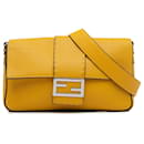 Fendi Baguette Conversível em Couro de Bezerro Selleria Amarelo