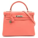 Sac à main Hermes Kelly 32 en cuir Taurillon Clemence rose - Hermès