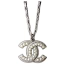 CC 18P Logo Pearl Crystal Classic SHW necklace box - Chanel