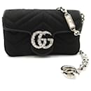 Gucci GG Marmont Nylon Schultertasche