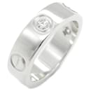 Bague Cartier Love en or blanc avec diamant