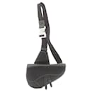 Bolso de silla de piel de ternera texturizada negra Dior Kim Jones