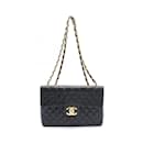 Bolsa de Ombro Chanel Deca Matelassé 34