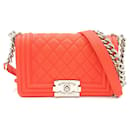 Borsa a spalla Chanel Boy con catena Chanel