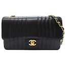 Bolsa de ombro com corrente Mademoiselle da Chanel