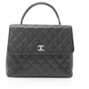 Sac à main Chanel Matelassé en cuir caviar noir