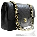 CHANEL Classic Double Flap 10" Bolsa de ombro com corrente em couro de cordeiro preto - Chanel