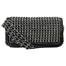 Chanel 2004-2005 Bolsa de ombro tripla corrente preta / prata