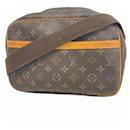 Bolsa de Ombro Reporter PM Monograma Louis Vuitton