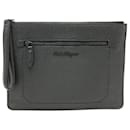 Bolso de mano de cuero negro Salvatore Ferragamo