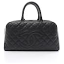 Bolsa Chanel Matelassé em couro caviar preto