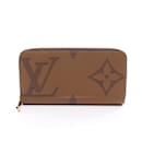 Louis Vuitton Zippy Wallet