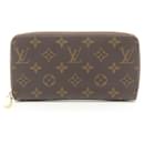 Louis Vuitton Monogram Zippy Wallet